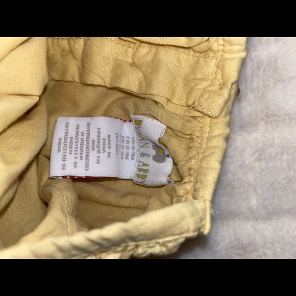 Jumper - Picture 2 of 2